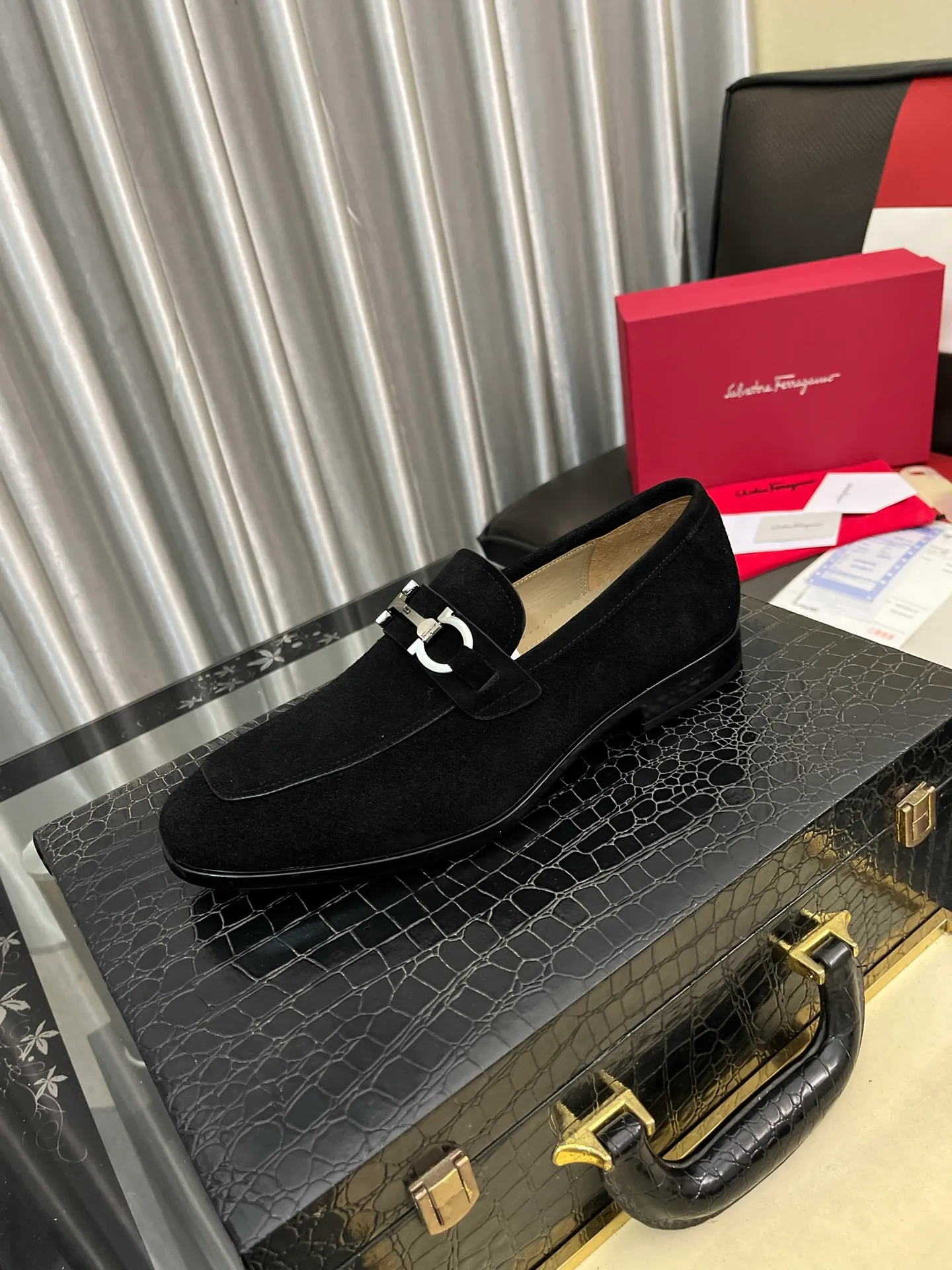 Men's shoes 💰600⌚️⌚️[Salvatore Ferragamo] Ferragamo business leather shoes, 1:1 top purchasing quality, imported selected original calfskin for the uppers, imported original soft water-dyed cowhide for the inner feet, imported original customized Italian handmade lightweight foam outsole, size: 39-44 5️⃣ options available